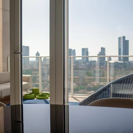 Апартаменты Modern Flat 16th Floor - Terrace With Skyline View *