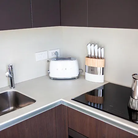 Апартаменты Modern Flat 16th Floor - Terrace With Skyline View *