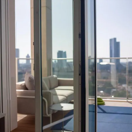 Modern Flat 16th Floor - Terrace With Skyline View Апартаменты Милан