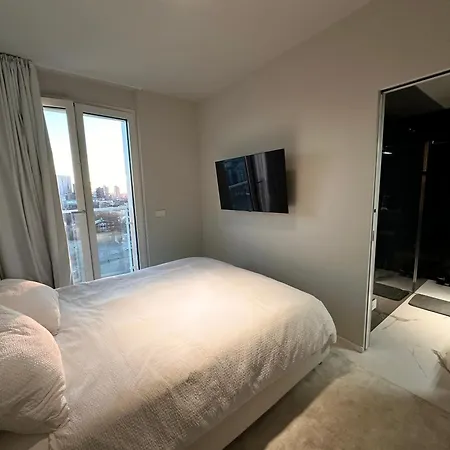 Modern Flat 16th Floor - Terrace With Skyline View Апартаменты